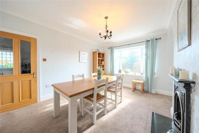 3 bed Semi-Detached for sale Image 12