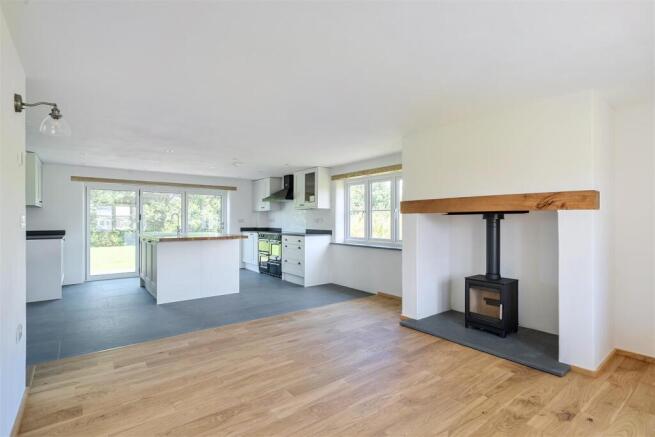 Kitchen..jpg
