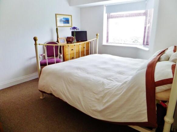 bed 1