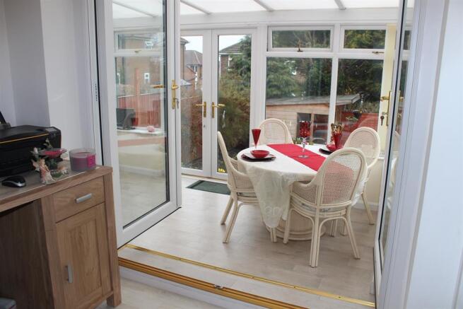 DOORS TO CONSERVATORY