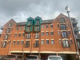 16, Riverside Court, Castle Street, Barnstaple EX31 1ET