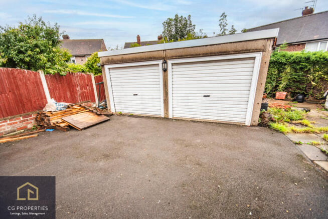 3 bed Semi-Detached for sale Image 12