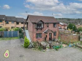 12, Banbury Close, Frimley, Camberley GU16 9FG