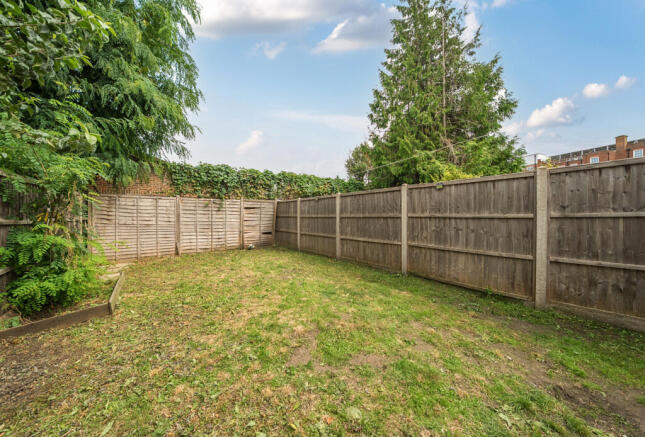 1329525-12-6894d9...