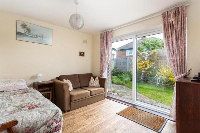 4 bed Semi-Detached for sale Image 8