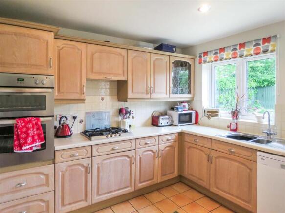 KITCHEN/DINER