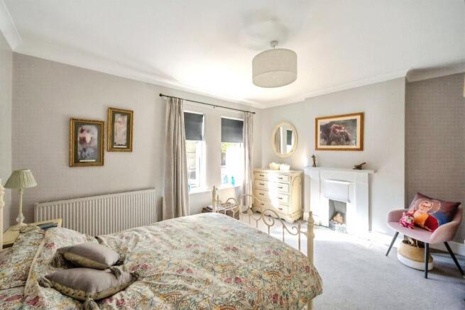 4 bed End of Terrace for sale Image 12