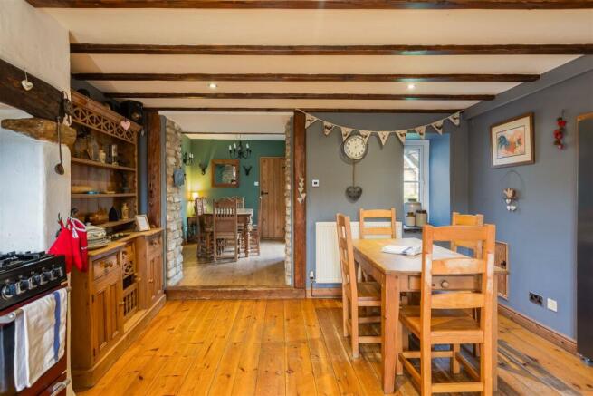 5 bed Character Property for sale Image 10