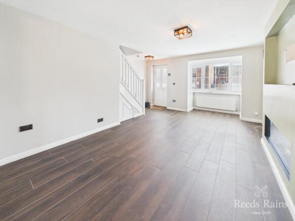 4 bed Detached for sale Image 4