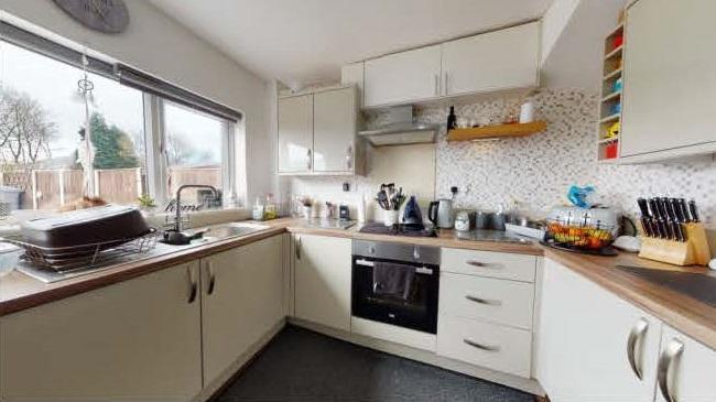 Church Street 65 - Kitchen T202109141418.jpg