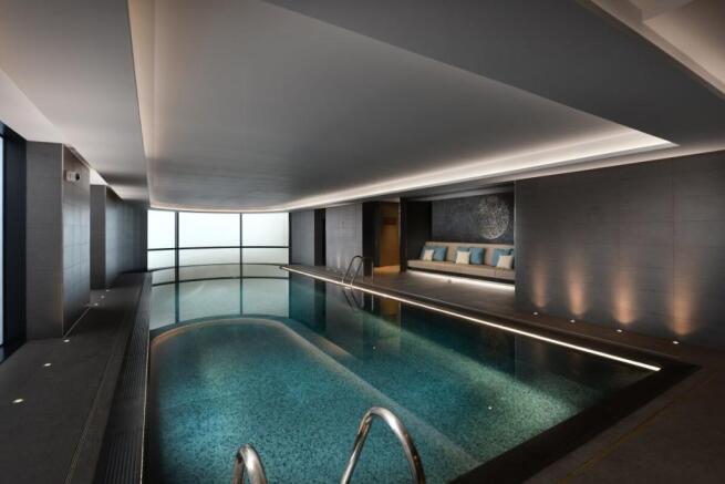 Corniche Pool