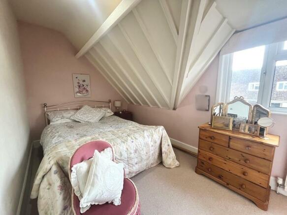 Bedroom One BLur.jpg
