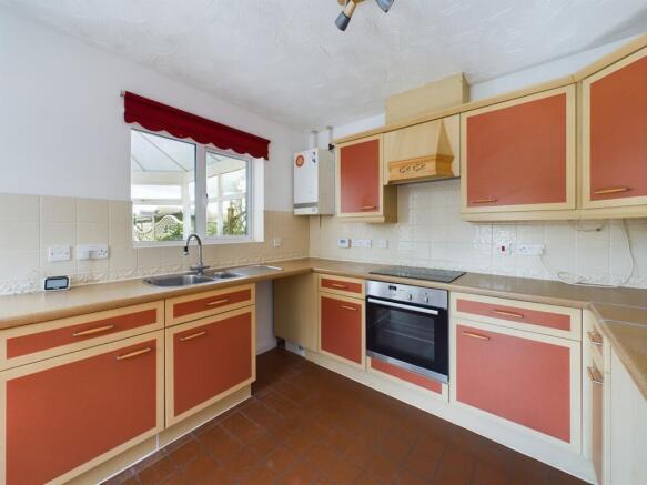 CAM02545G0-PR0021-STILL013