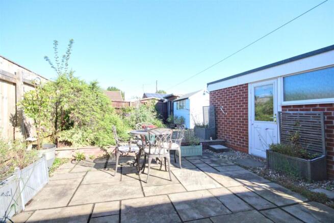 2 bed Semi-Detached Bungalow for sale Image 7