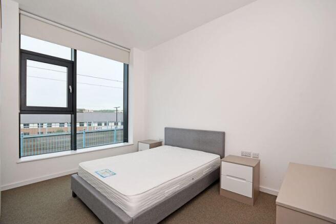 2 bed Apartment to rent Image 9