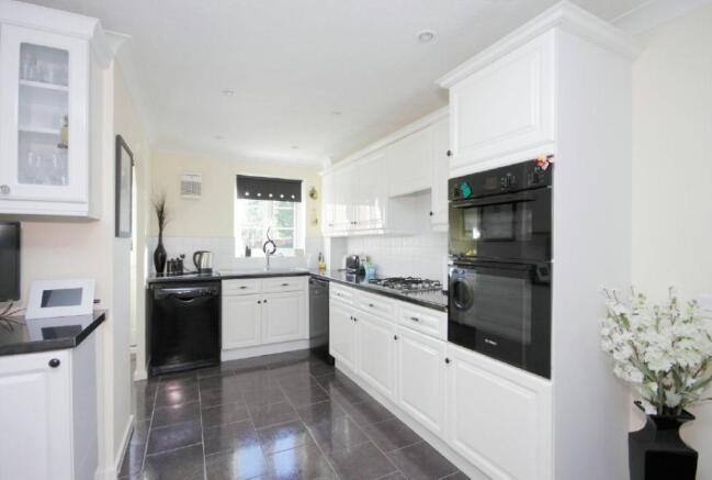 Kitchen/Breakfast Room