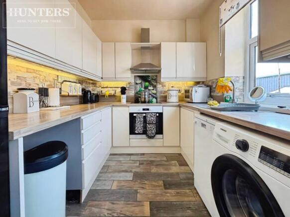 2 bed Terraced for sale Image 5