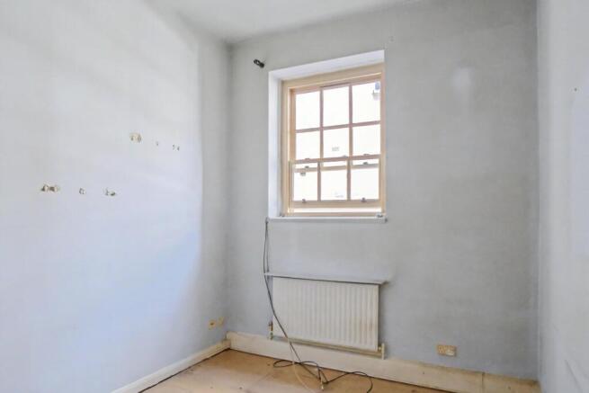Flat 8, 3 The Mansions, Bramham Gardens, London SW5 9BW