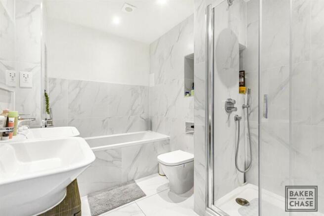 En-suite Bathroom