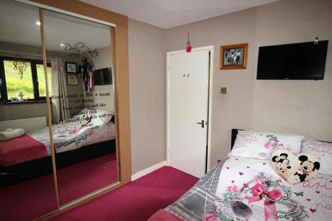 BEDROOM 2C