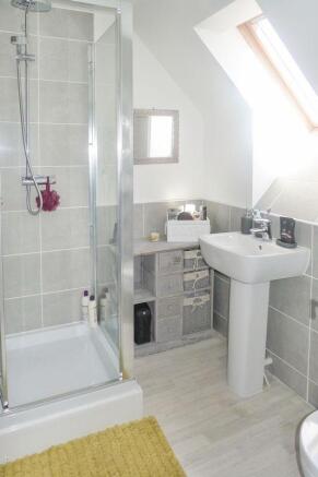 EN SUITE