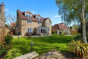 6, Avon Garth, Wetherby LS22 6HH