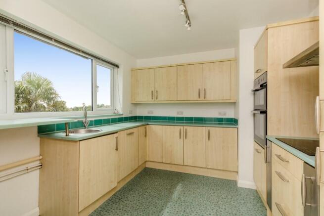 Ashurst Avenue-1.JPG