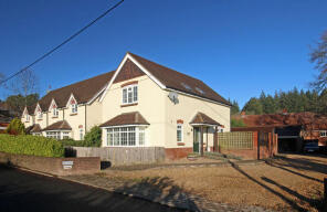 1, The Deans, Daggons Road, Fordingbridge SP6 3FB