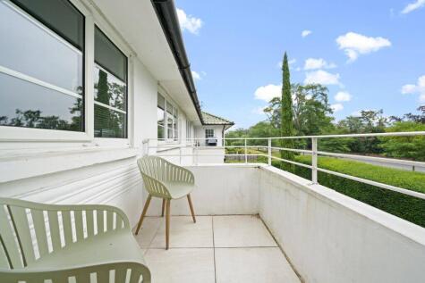 Ray Drive, Maidenhead