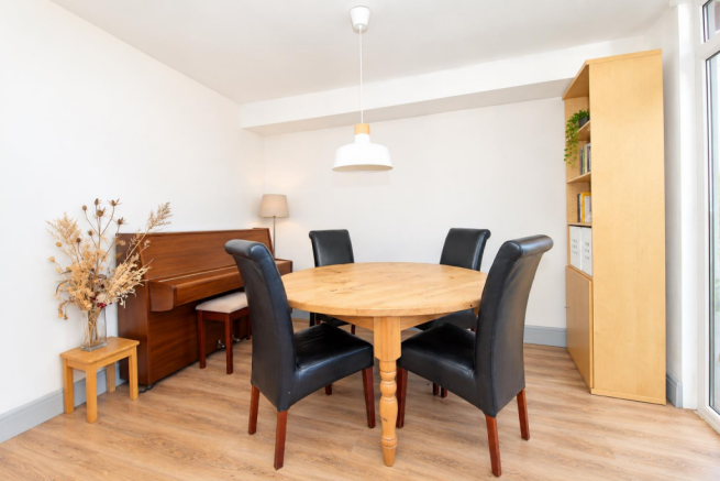 Dining Room (2).png