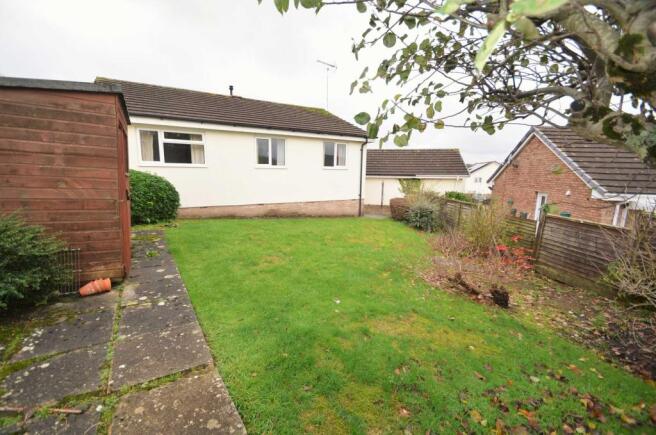 Spacious Bunglalow in need of updating - Haydons Park, Honiton
