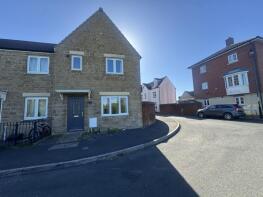 41, Chaffinch Chase, Gillingham SP8 4GP