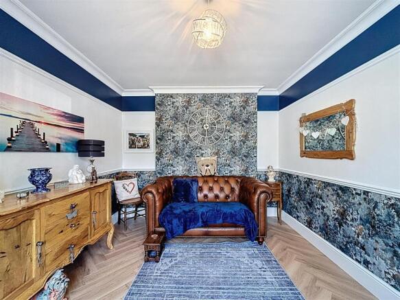 4 bed Detached Bungalow for sale Image 5