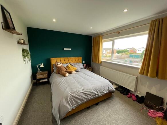 Bed 1 main