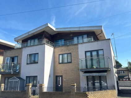 St. Albans Hill, Hemel Hempstead, HP3 9NQ