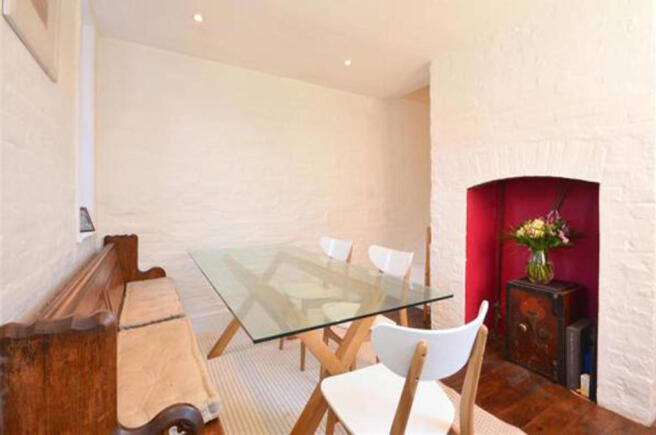 DINING_ROOM.jpg
