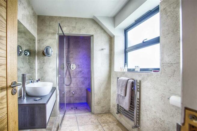 En-suite shower room