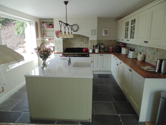 Kitchen / Breakfast Room
