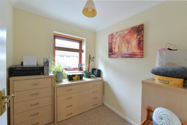 3 bed Terraced to rent Image 5