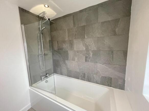 Master En-Suite