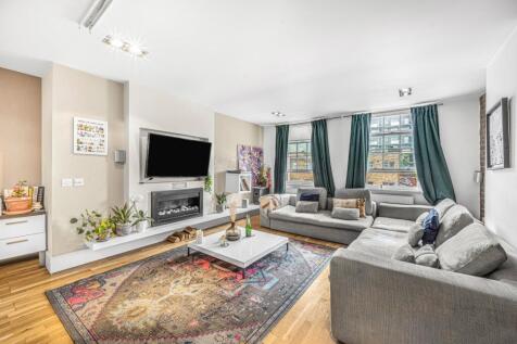 Kings Terrace,
Camden Town, NW1