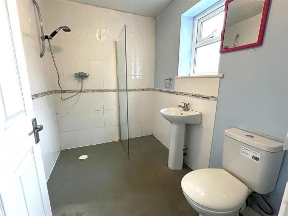 2 bed Terraced for sale Image 7
