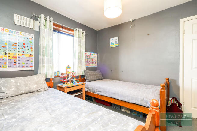 3 bed Semi-Detached for sale Image 10