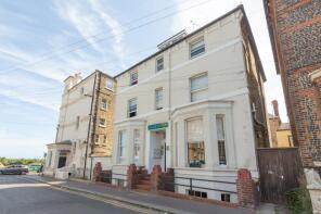 Flat 6, 9, Chandos Square, Broadstairs CT10 1QN