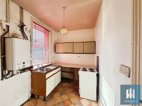 2 bed Terraced to rent Image 4