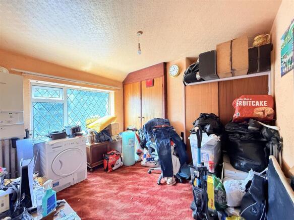 Clarendon Road, Hyde photo 4
