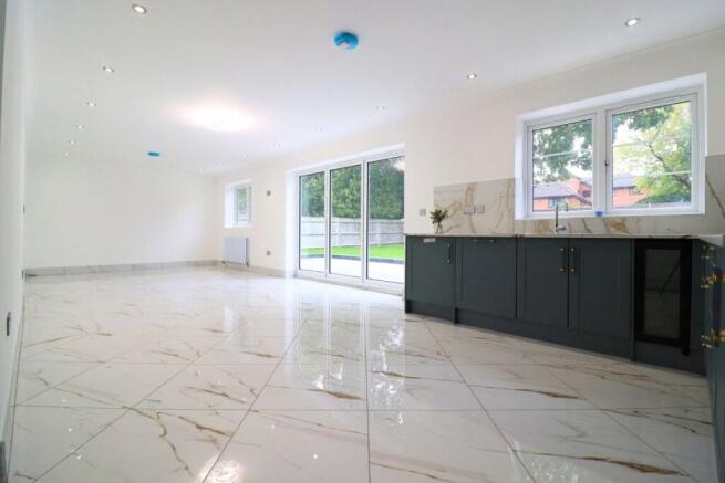 Kitchen/ Living Area