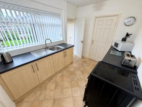 Barrow Avenue, Warrington photo 4