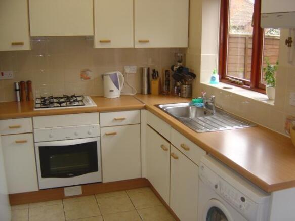 4 Daisy Croft, Rushden 003.jpg