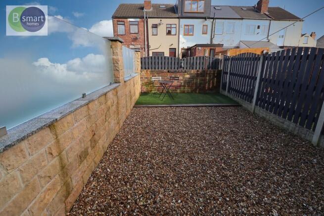 3 bed Terraced to rent Image 11